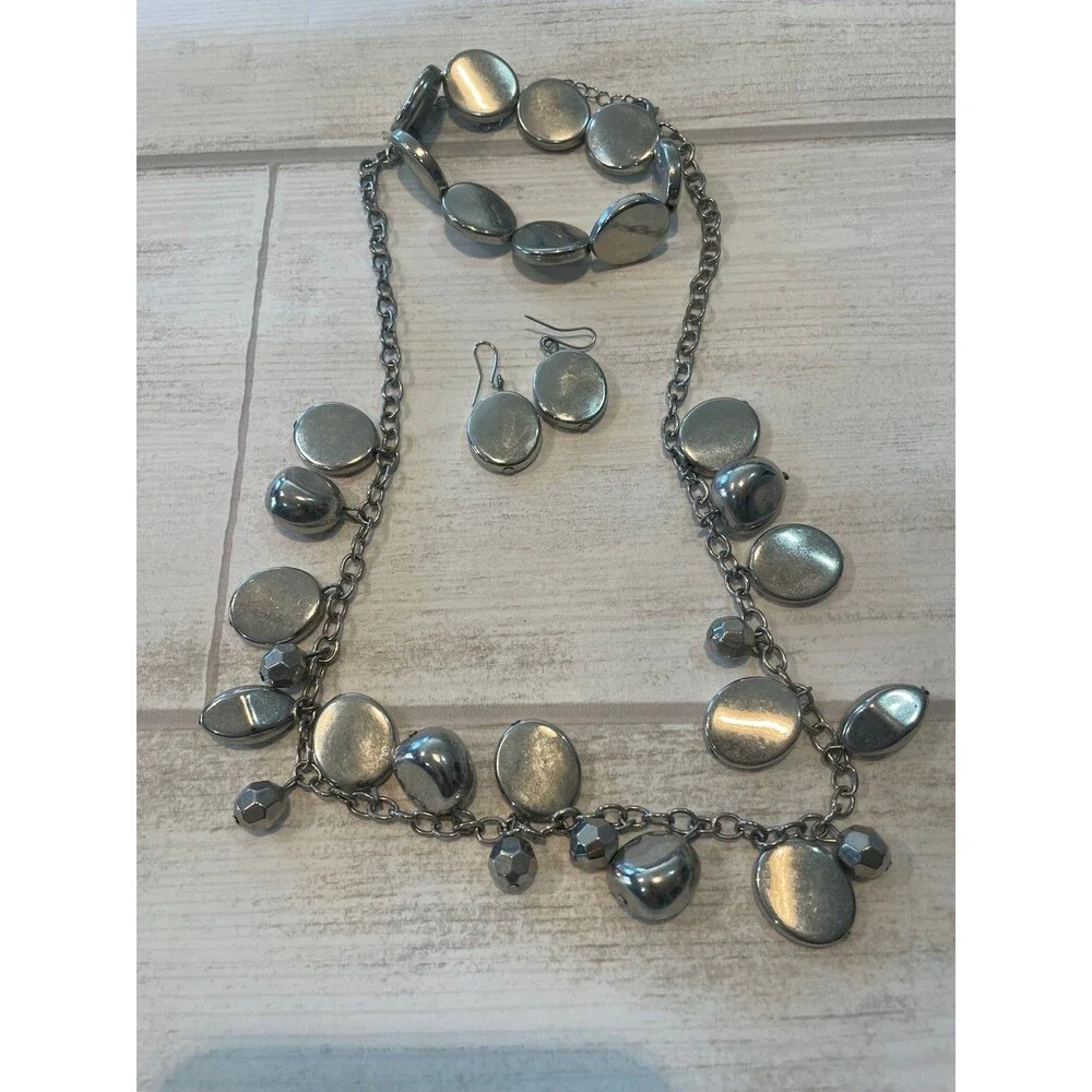 *Vintage costume, jewelry lot, bracelets, necklace, earrings, black white silver